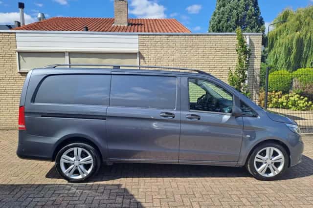 Mercedes-Benz Vito (2017) thumbnail 2