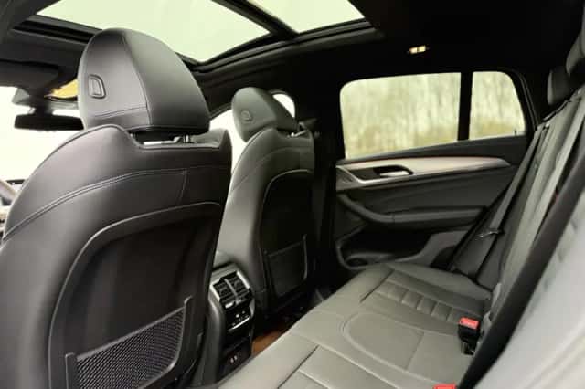 BMW X4 (2021) thumbnail 6