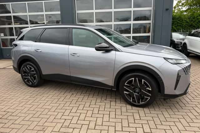 Peugeot 5008 (2025) thumbnail 5