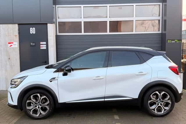 Renault Captur (2021) thumbnail 5