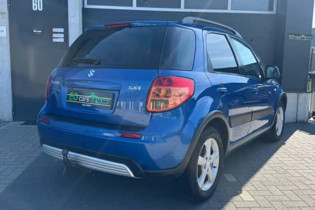 Suzuki SX4 (2007) thumbnail 5
