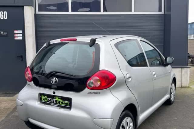 Toyota Aygo (2007) thumbnail 6