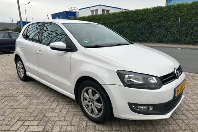 Volkswagen Polo (2012) thumbnail 3