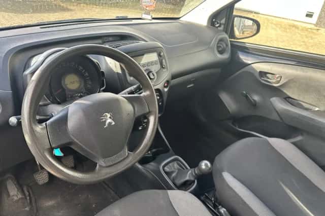 Peugeot 108 (2016) thumbnail 5