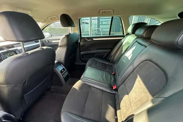 Škoda Superb (2012) thumbnail 6