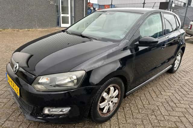 Volkswagen Polo (2011) thumbnail 1