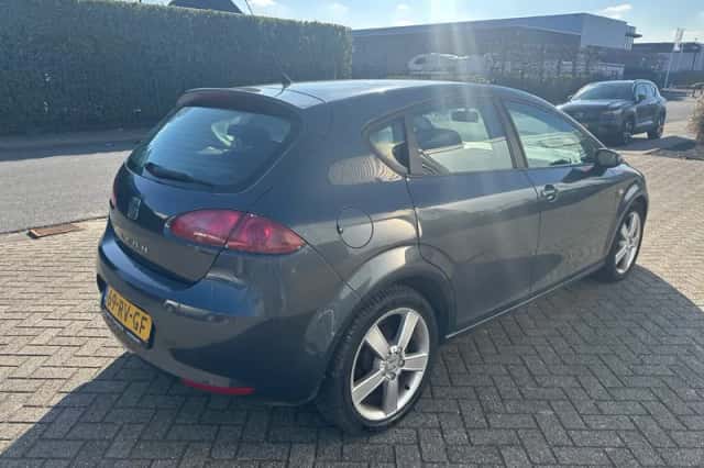 SEAT Leon (2007) thumbnail 3