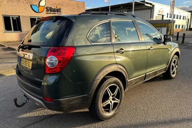 Chevrolet Captiva (2007) thumbnail 3