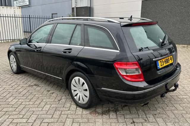Mercedes-Benz C-Klasse (2009) thumbnail 2