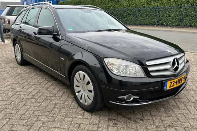 Mercedes-Benz C-Klasse (2009) thumbnail 4