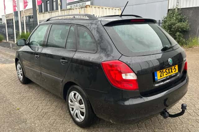 Škoda Fabia (2012) thumbnail 2