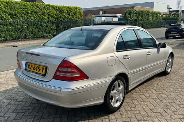 Mercedes-Benz C-Klasse (2000) thumbnail 3