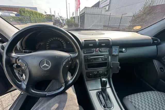Mercedes-Benz C-Klasse (2000) thumbnail 6