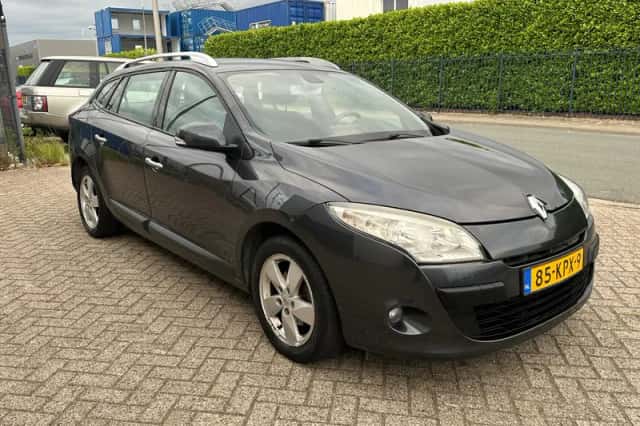 Renault Mégane (2010) thumbnail 4