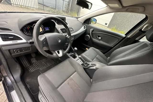Renault Mégane (2010) thumbnail 5