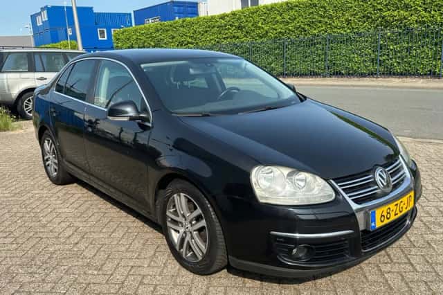 Volkswagen Jetta (2007) thumbnail 4