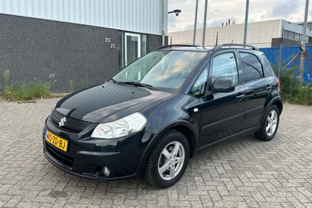 Suzuki SX4 (2008) thumbnail 1