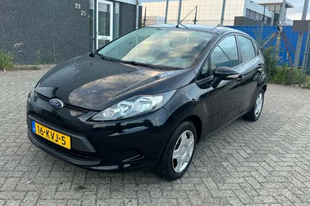 Ford Fiesta (2010) thumbnail 1