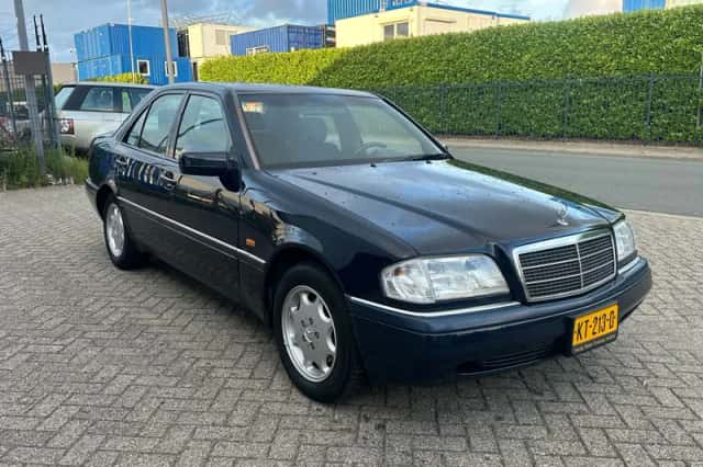 Mercedes-Benz C-Klasse (1996) thumbnail 4