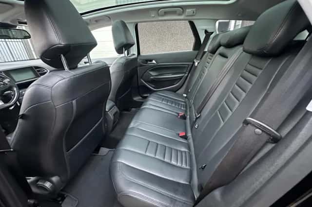 Peugeot 308 (2015) thumbnail 6