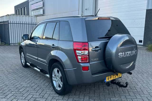 Suzuki Grand Vitara (2007) thumbnail 2