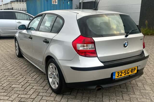 BMW 1-Serie (2006) thumbnail 2