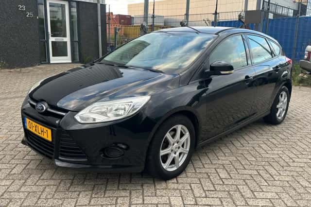 Ford Focus (2012) thumbnail 1