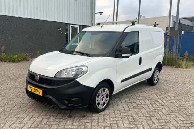 Fiat Doblò (2016) thumbnail 1