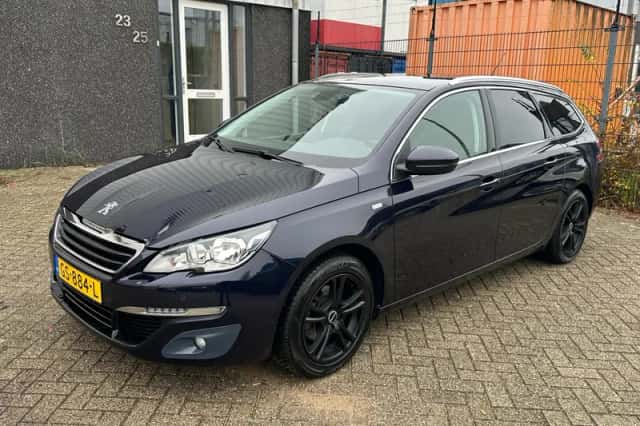 Peugeot 308 (2015) thumbnail 1