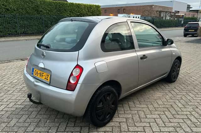 Nissan Micra (2003) thumbnail 3