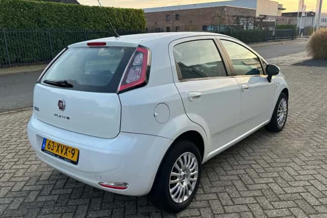 Fiat Punto (2012) thumbnail 3