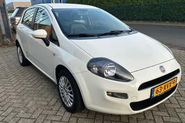 Fiat Punto (2012) thumbnail 4