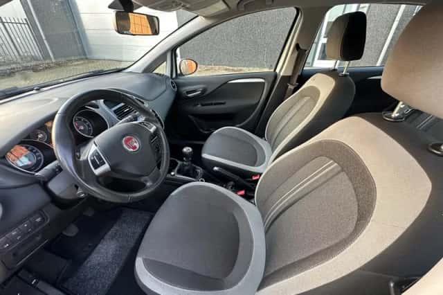 Fiat Punto (2012) thumbnail 5