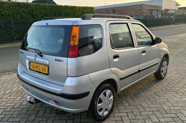 Suzuki Ignis (2004) thumbnail 3