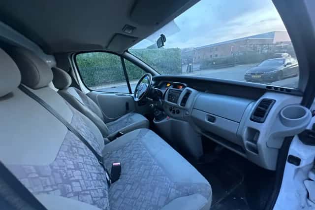Opel Vivaro (2006) thumbnail 5