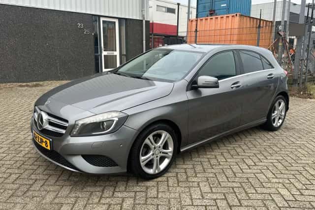 Mercedes-Benz A-Klasse (2012) thumbnail 1
