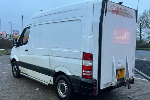 Mercedes-Benz Sprinter (2008) thumbnail 2