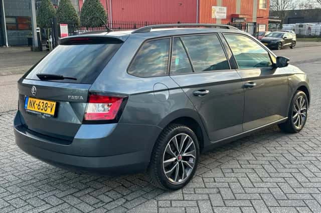 Škoda Fabia (2017) thumbnail 3