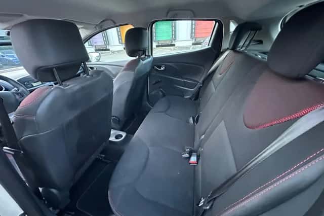 Renault Clio (2016) thumbnail 6
