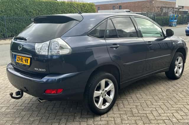 Lexus RX (2005) thumbnail 3