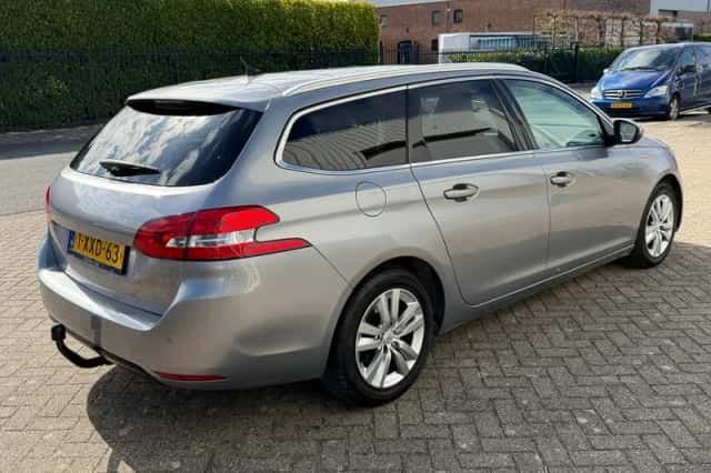 Peugeot 308 (2014) thumbnail 3