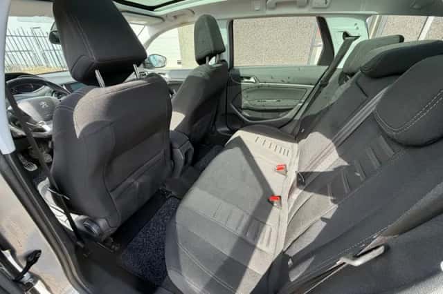 Peugeot 308 (2014) thumbnail 6