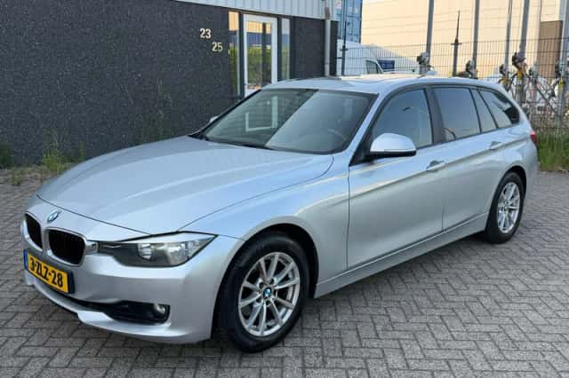 BMW 3-Serie (2013) thumbnail 1