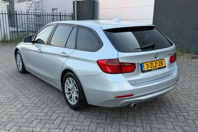 BMW 3-Serie (2013) thumbnail 2