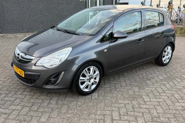 Opel Corsa (2011) thumbnail 1