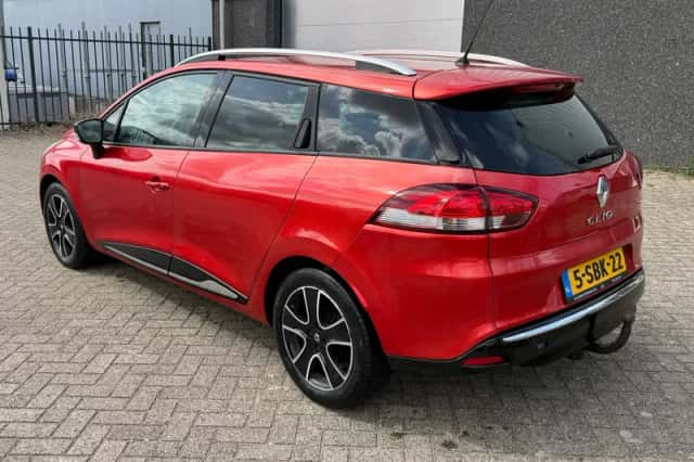 Renault Clio (2013) thumbnail 2
