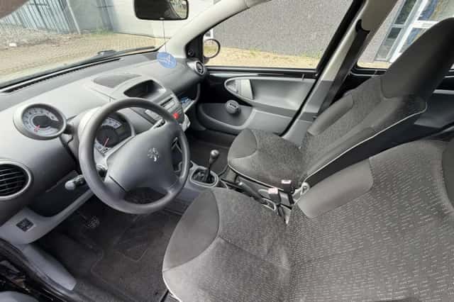 Peugeot 107 (2010) thumbnail 5