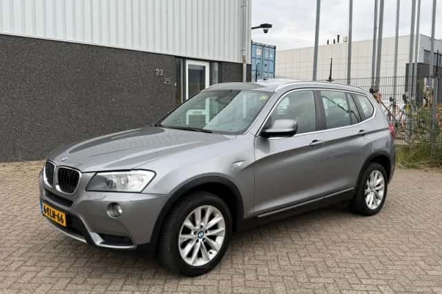BMW X3 (2013) thumbnail 1