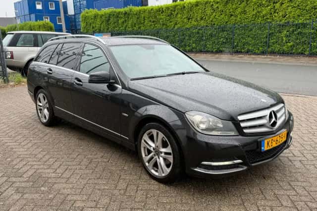 Mercedes-Benz C-Klasse (2011) thumbnail 4