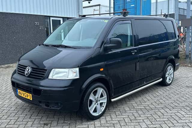 Volkswagen Transporter (2007) thumbnail 1